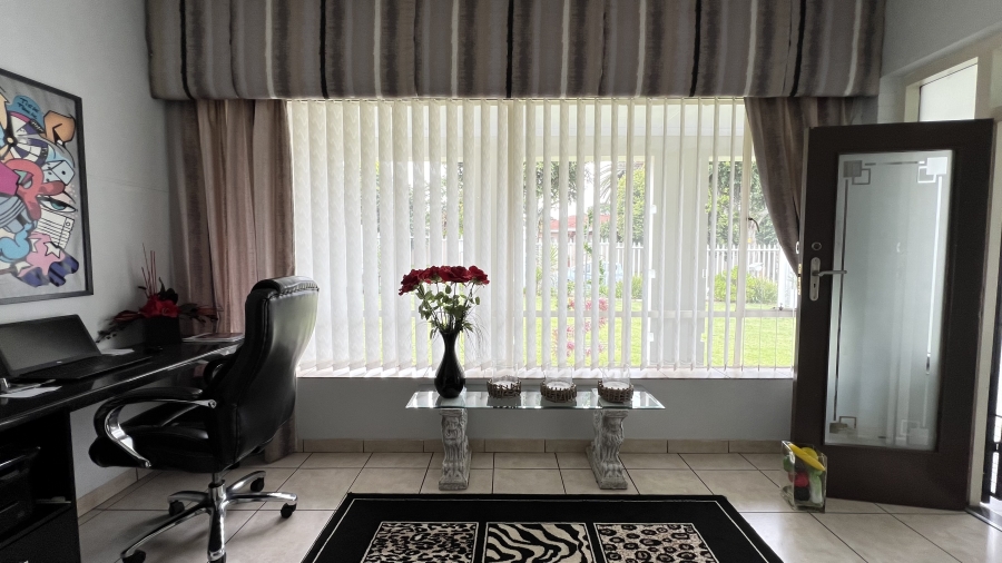 3 Bedroom Property for Sale in Monument Gauteng