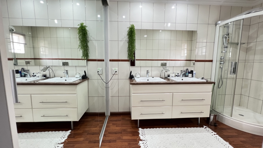 3 Bedroom Property for Sale in Monument Gauteng