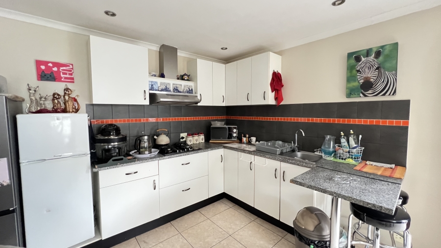 3 Bedroom Property for Sale in Monument Gauteng