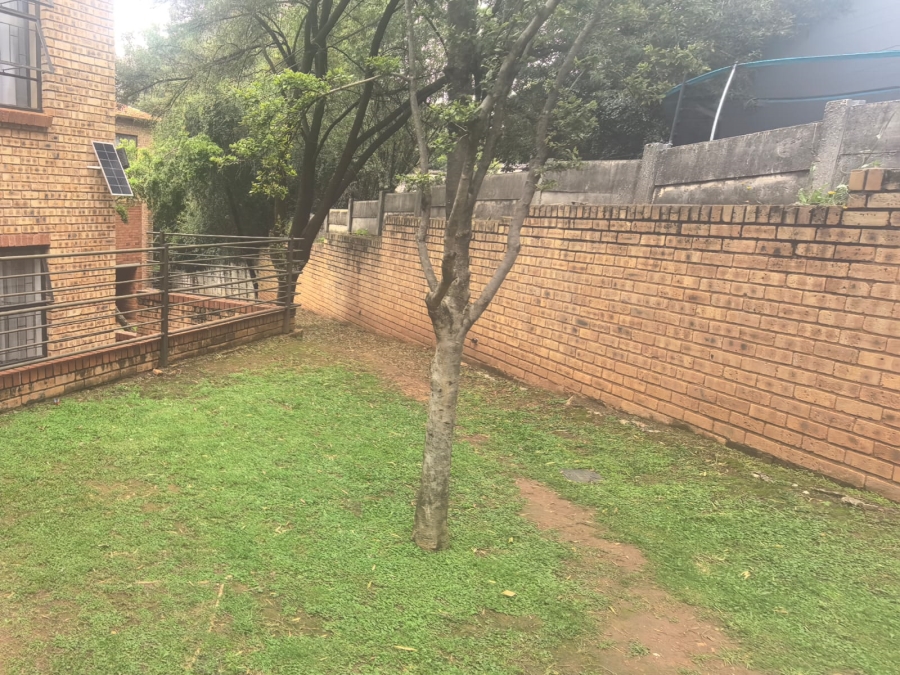 2 Bedroom Property for Sale in Weltevreden Park Gauteng