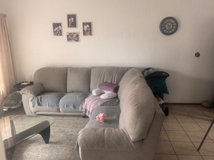 2 Bedroom Property for Sale in Weltevreden Park Gauteng