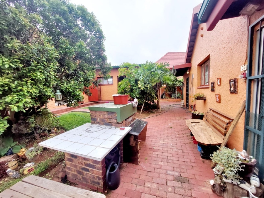 3 Bedroom Property for Sale in Silverfields Gauteng