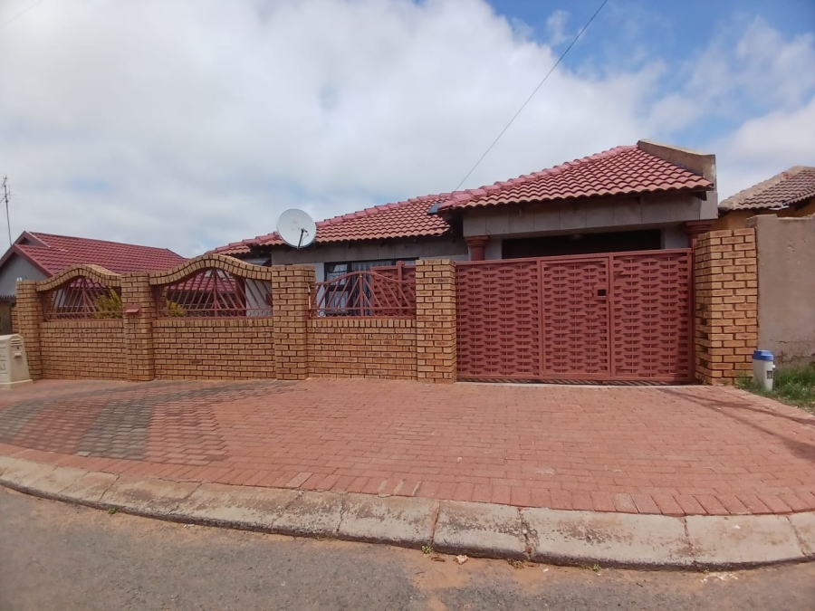 3 Bedroom Property for Sale in Kagiso Gauteng