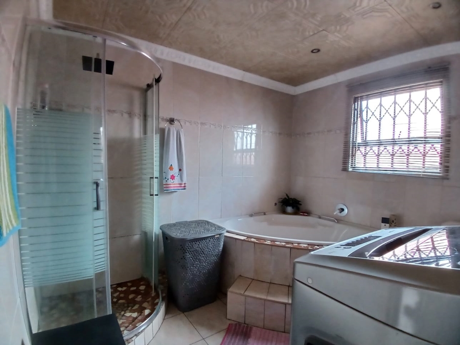 3 Bedroom Property for Sale in Kagiso Gauteng