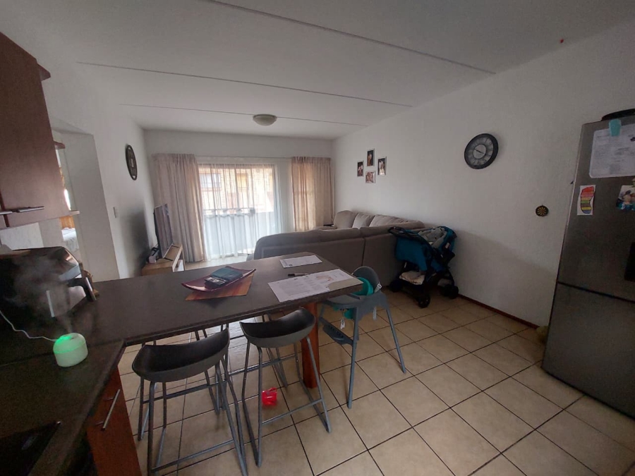 2 Bedroom Property for Sale in Weltevreden Park Gauteng