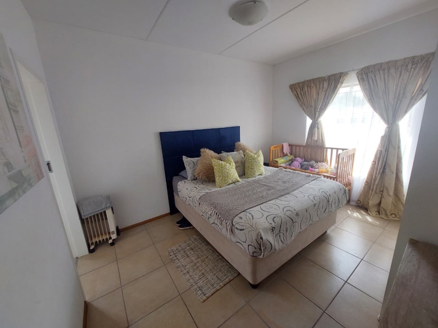 2 Bedroom Property for Sale in Weltevreden Park Gauteng