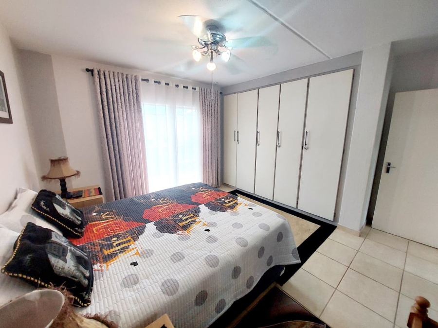 2 Bedroom Property for Sale in Weltevreden Park Gauteng