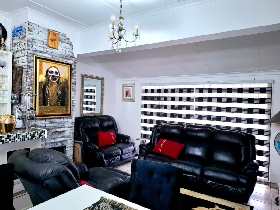 3 Bedroom Property for Sale in Hillshaven Gauteng