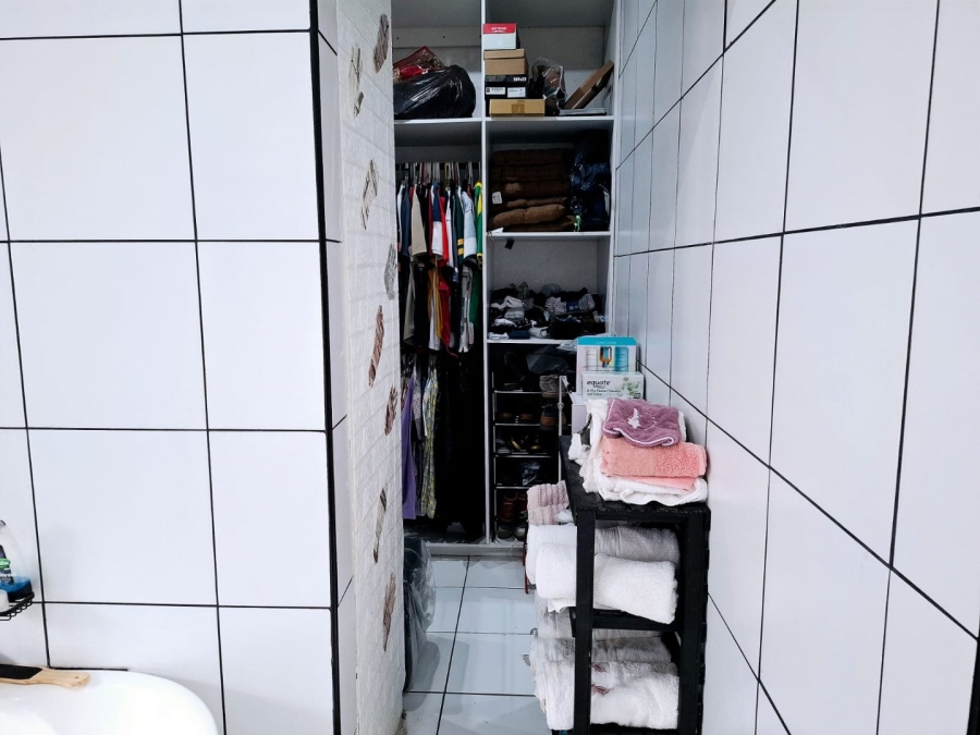 3 Bedroom Property for Sale in Hillshaven Gauteng