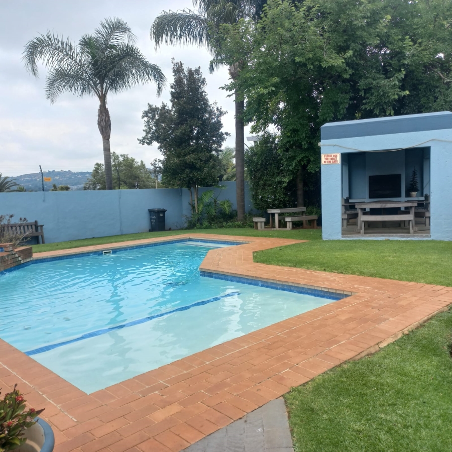 2 Bedroom Property for Sale in Weltevreden Park Gauteng