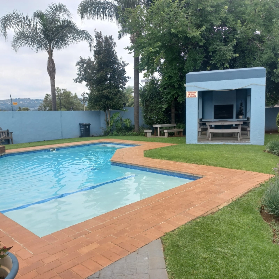 2 Bedroom Property for Sale in Weltevreden Park Gauteng