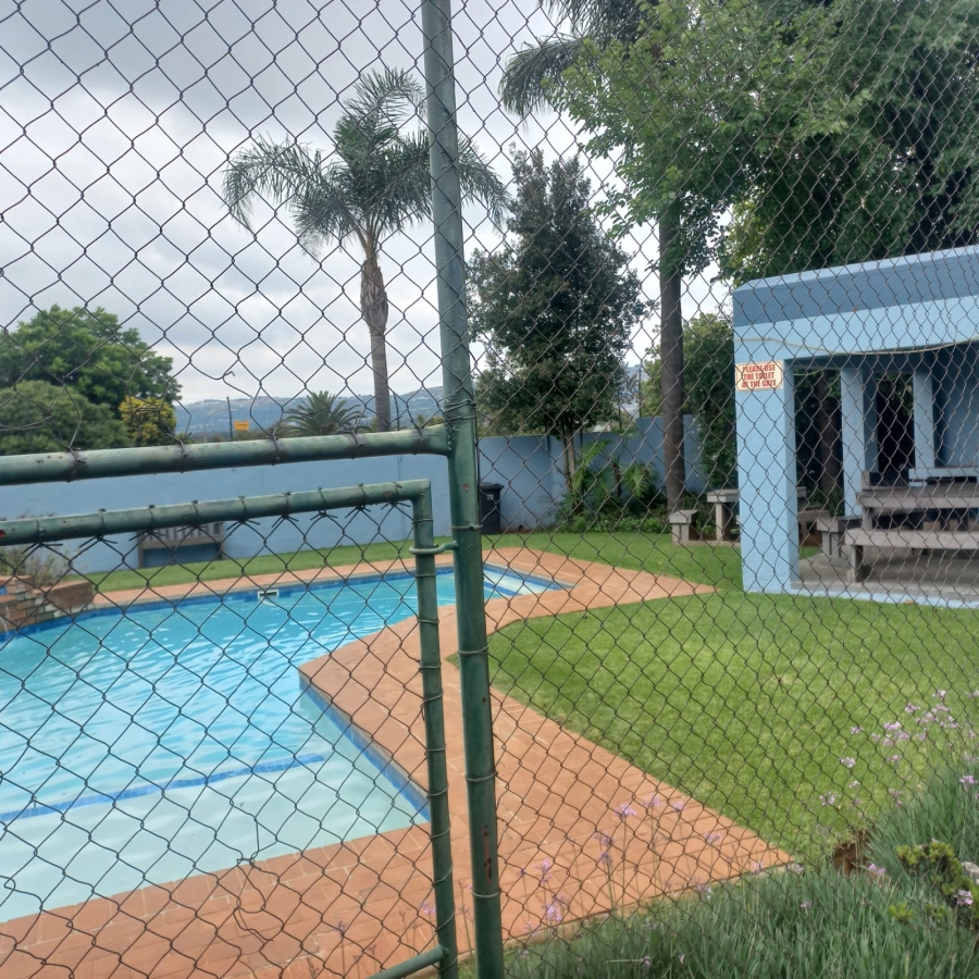 2 Bedroom Property for Sale in Weltevreden Park Gauteng