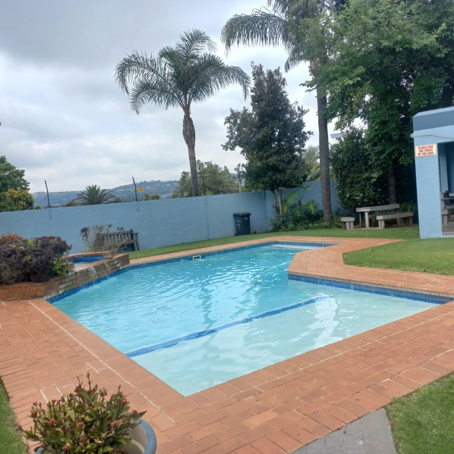 2 Bedroom Property for Sale in Weltevreden Park Gauteng