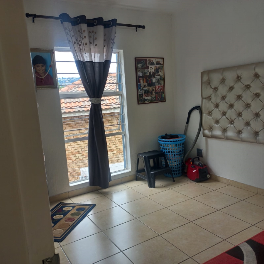 2 Bedroom Property for Sale in Weltevreden Park Gauteng