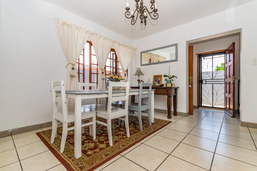 To Let 3 Bedroom Property for Rent in Florida Park Gauteng