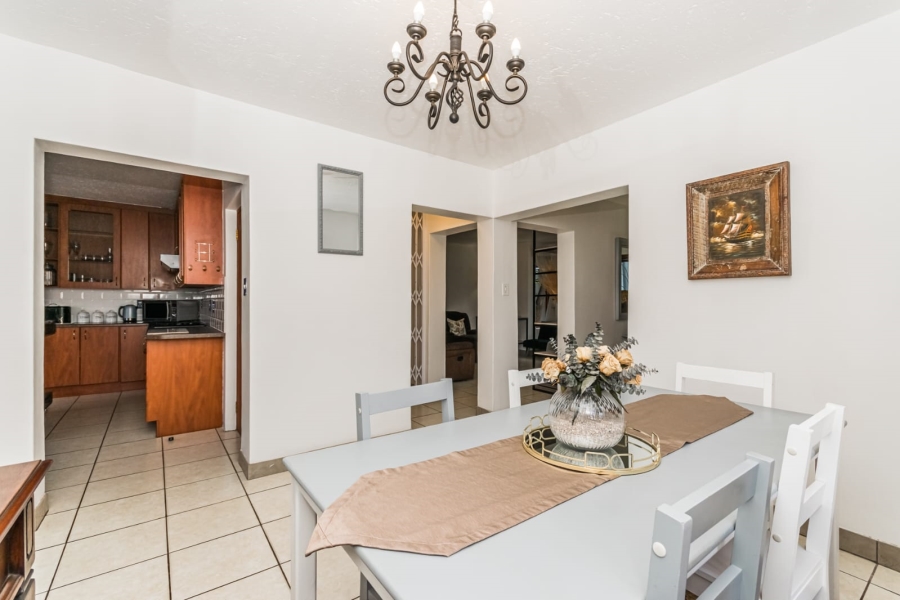 To Let 3 Bedroom Property for Rent in Florida Park Gauteng