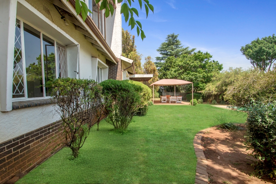 4 Bedroom Property for Sale in Berario Gauteng