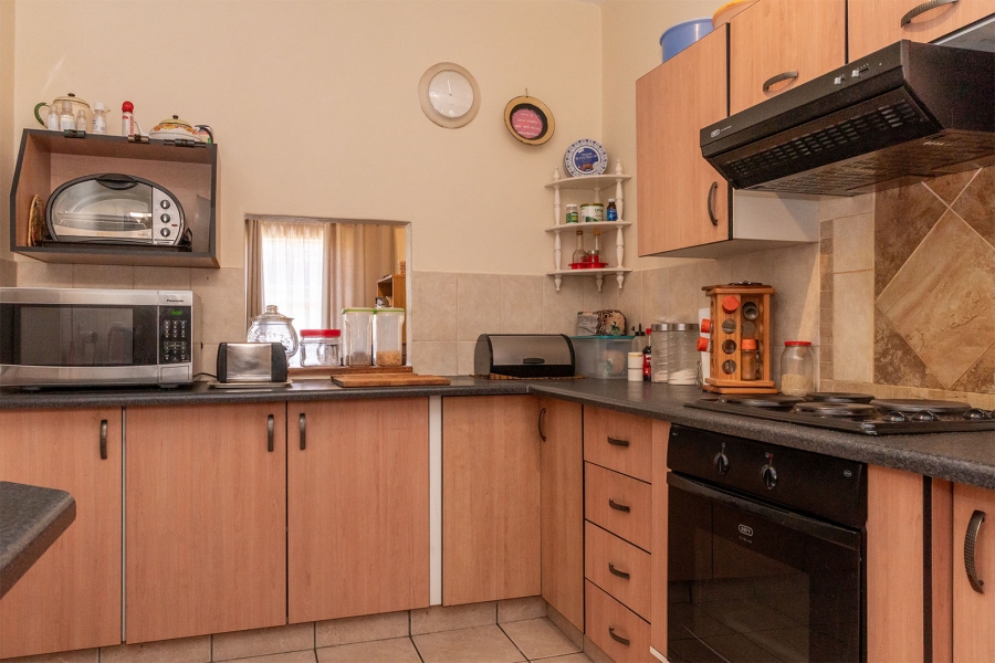 2 Bedroom Property for Sale in Dayanglen Gauteng