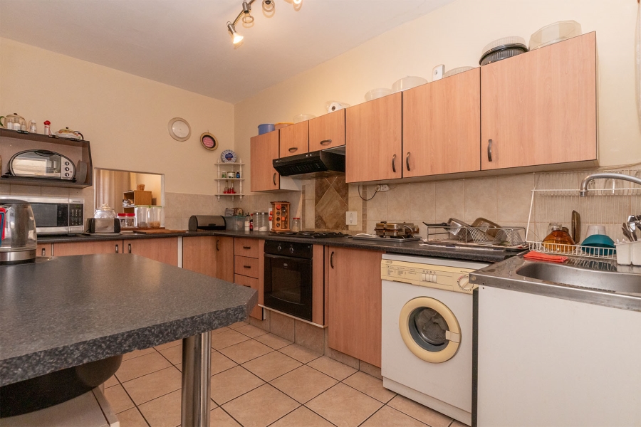 2 Bedroom Property for Sale in Dayanglen Gauteng