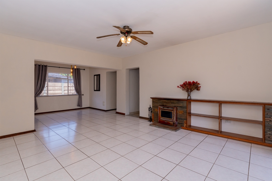 4 Bedroom Property for Sale in Allen Grove Gauteng