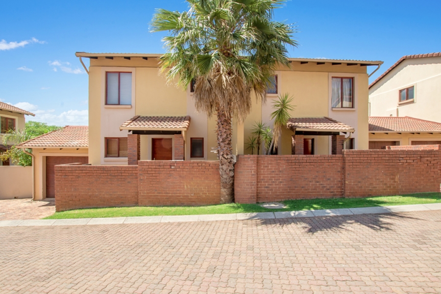 2 Bedroom Property for Sale in Willowbrook Gauteng