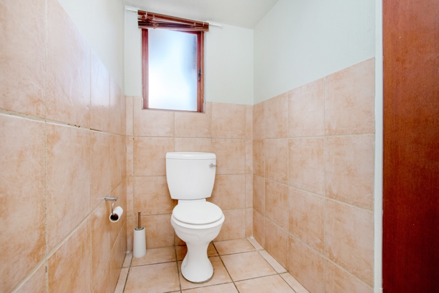 2 Bedroom Property for Sale in Willowbrook Gauteng