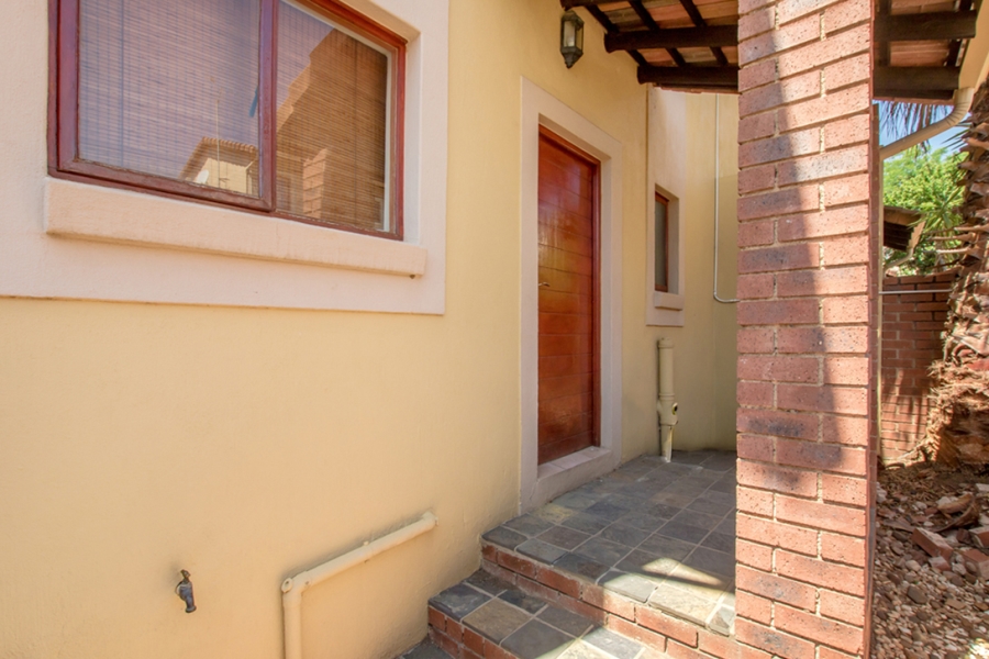 2 Bedroom Property for Sale in Willowbrook Gauteng