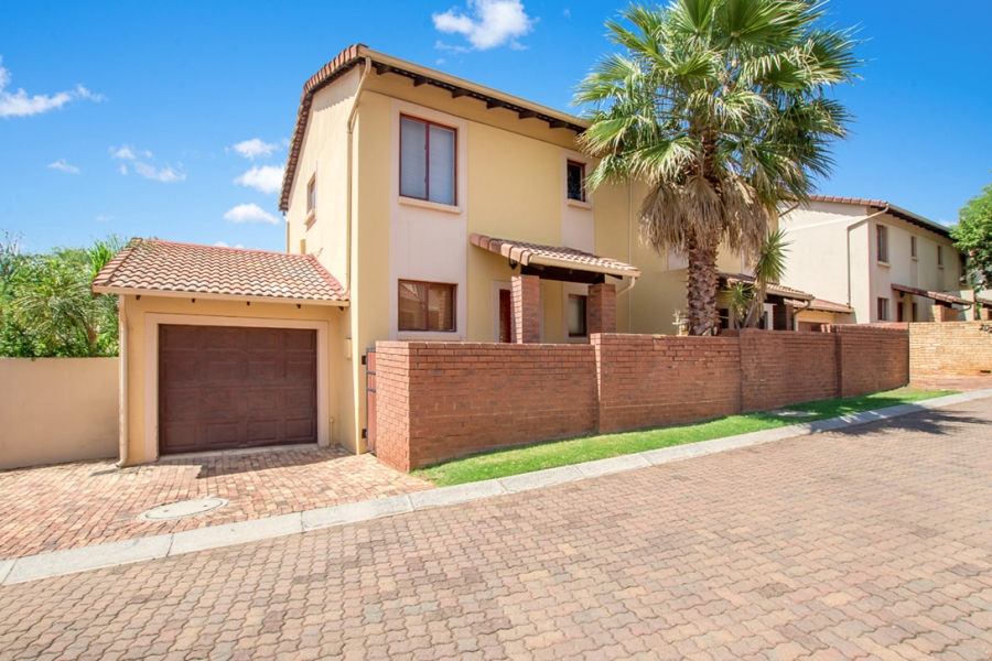 2 Bedroom Property for Sale in Willowbrook Gauteng