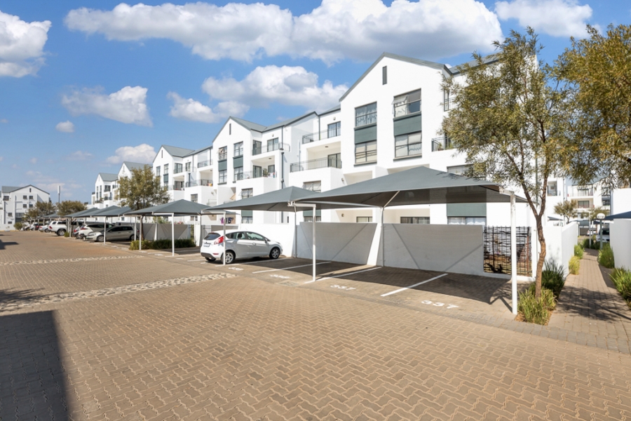 2 Bedroom Property for Sale in Greenstone Hill Gauteng