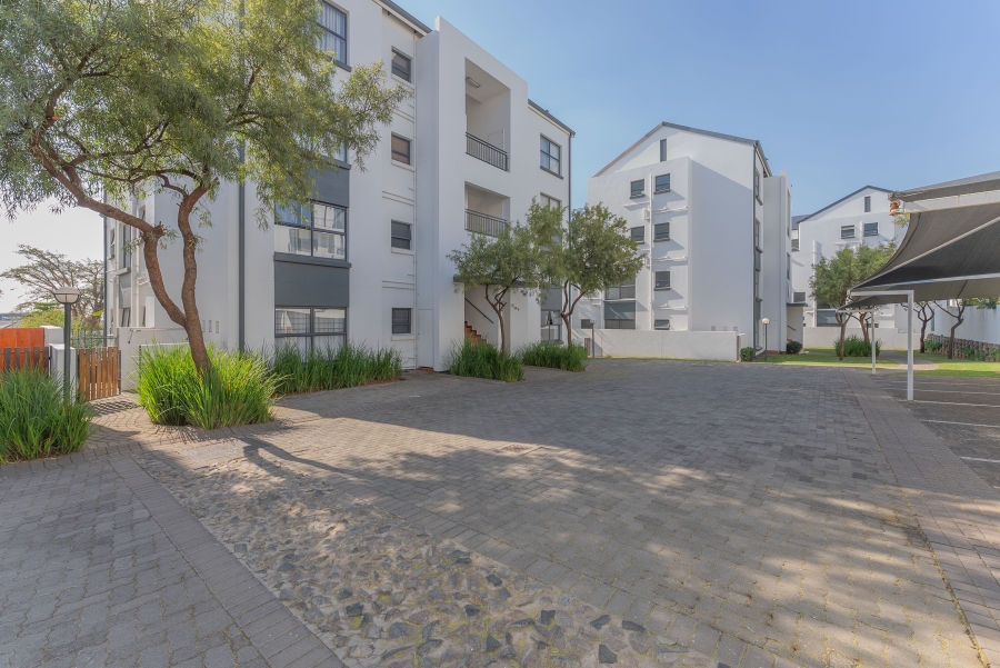 2 Bedroom Property for Sale in Greenstone Hill Gauteng