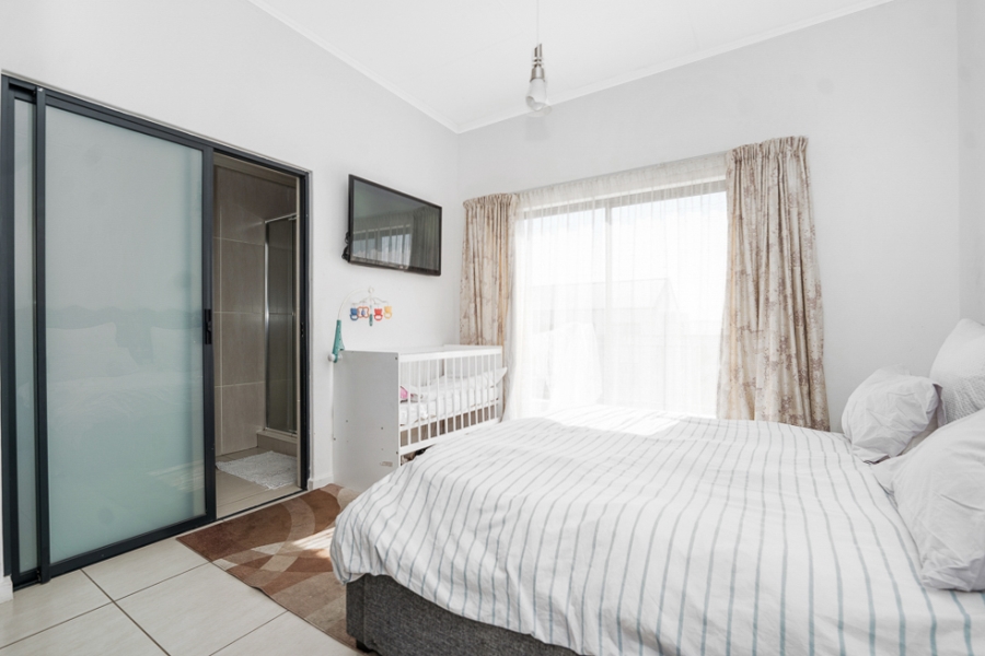 2 Bedroom Property for Sale in Greenstone Hill Gauteng