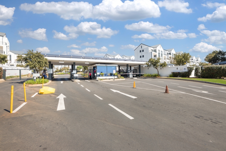 2 Bedroom Property for Sale in Greenstone Hill Gauteng