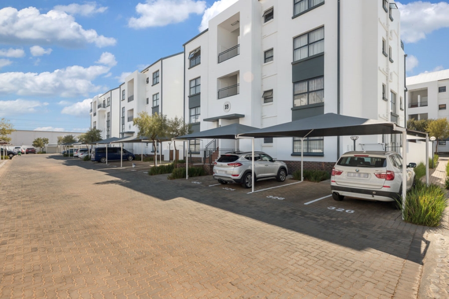 2 Bedroom Property for Sale in Greenstone Hill Gauteng