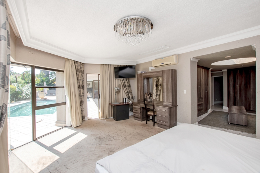 4 Bedroom Property for Sale in Sonneveld Gauteng