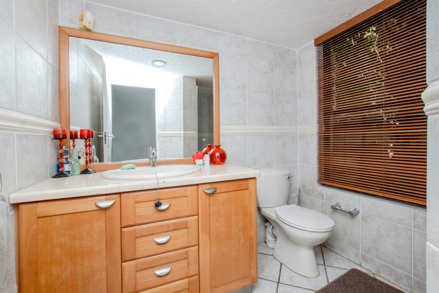 4 Bedroom Property for Sale in Sonneveld Gauteng