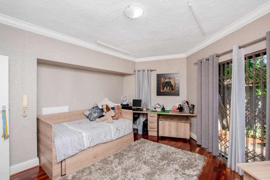 4 Bedroom Property for Sale in Sonneveld Gauteng