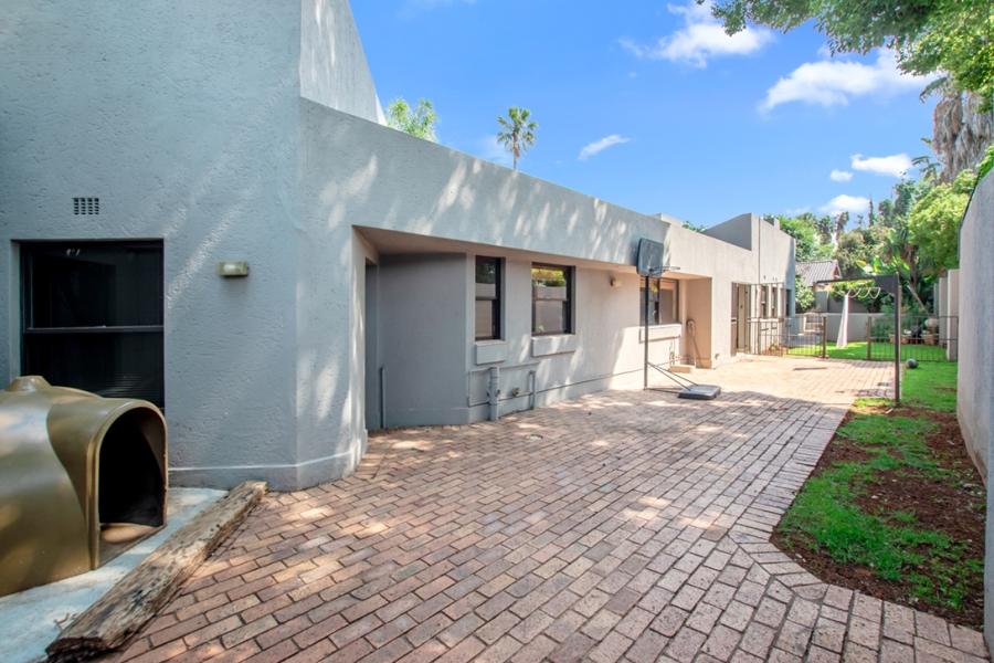 4 Bedroom Property for Sale in Sonneveld Gauteng