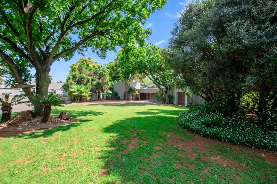 4 Bedroom Property for Sale in Sonneveld Gauteng