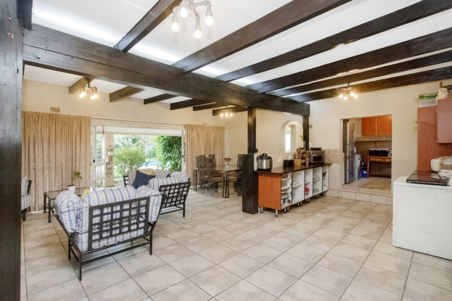 5 Bedroom Property for Sale in Radiokop Gauteng