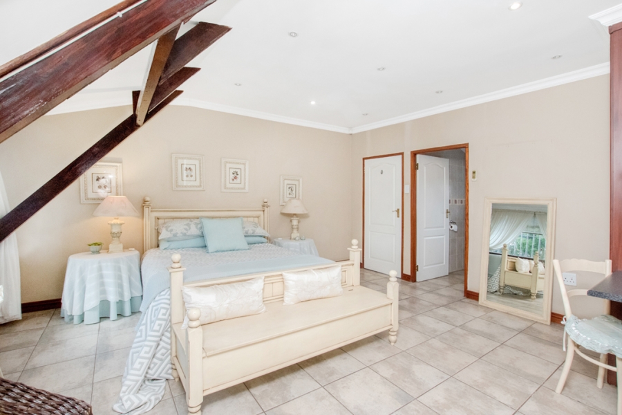 5 Bedroom Property for Sale in Radiokop Gauteng