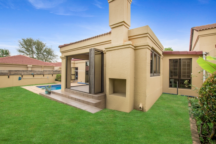 2 Bedroom Property for Sale in Halfway Gardens Gauteng