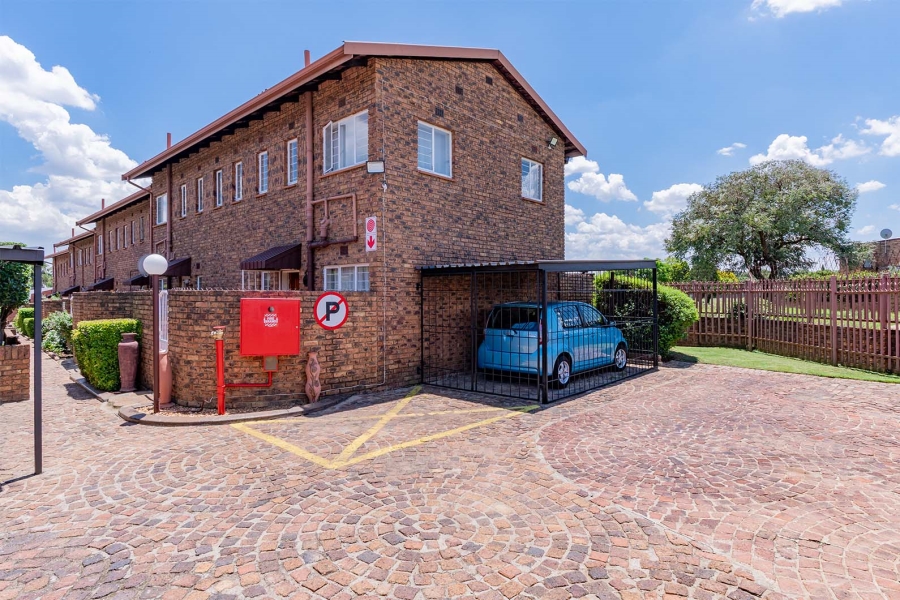 2 Bedroom Property for Sale in Freeway Park Gauteng