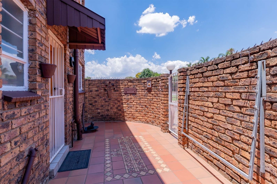 2 Bedroom Property for Sale in Freeway Park Gauteng