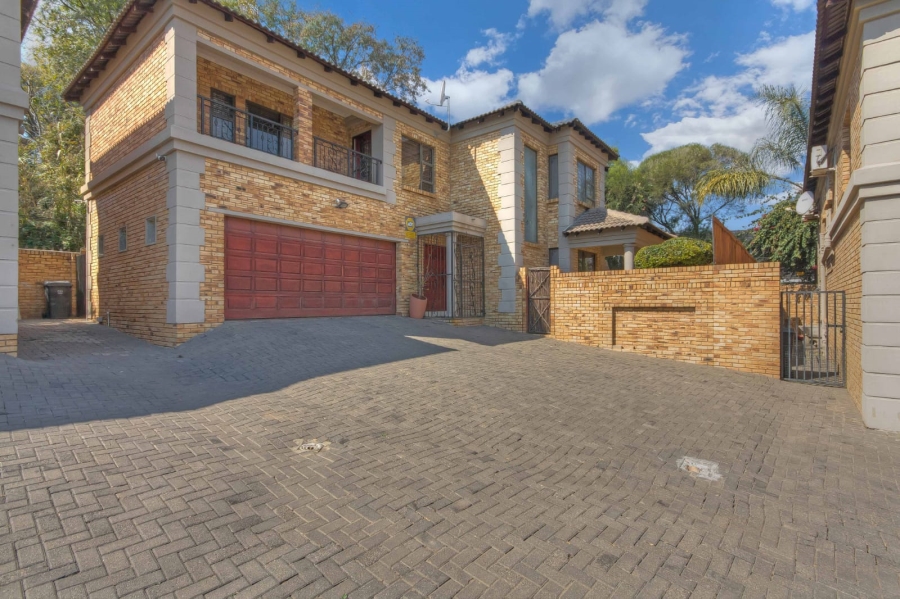 4 Bedroom Property for Sale in Ferndale Gauteng