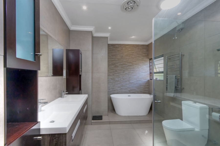 4 Bedroom Property for Sale in Ferndale Gauteng