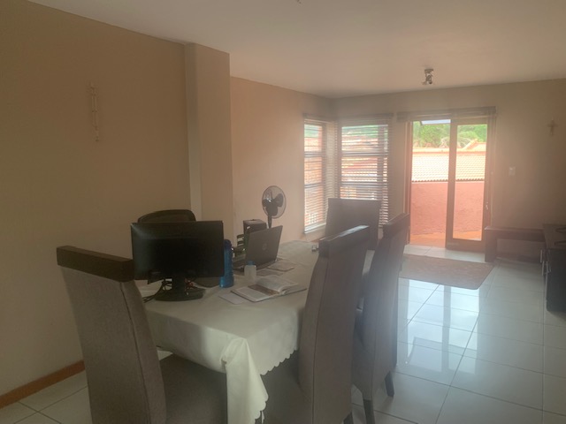 2 Bedroom Property for Sale in Ridgeway Gauteng