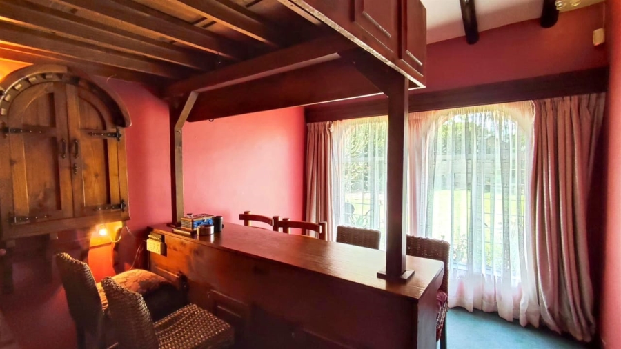 4 Bedroom Property for Sale in Farrarmere Gauteng