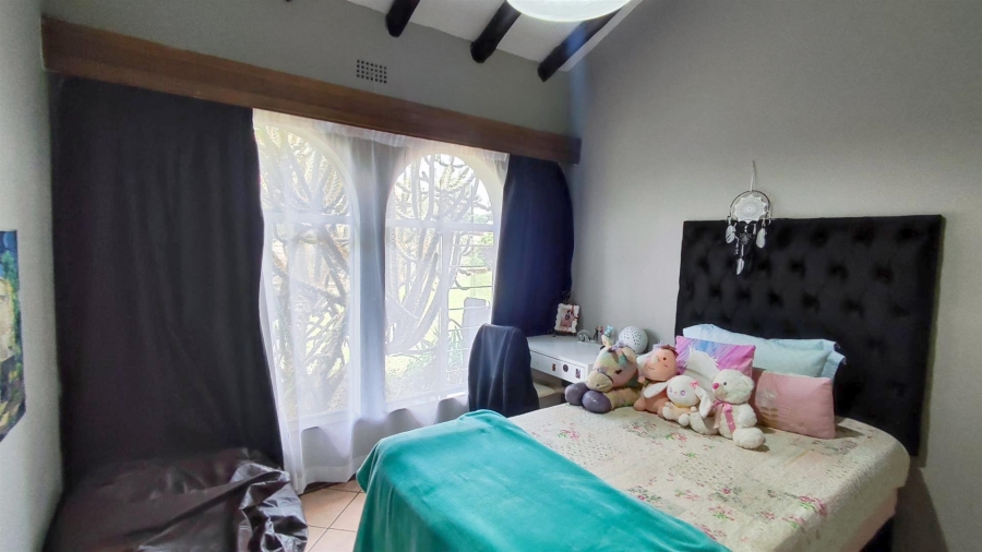 4 Bedroom Property for Sale in Farrarmere Gauteng