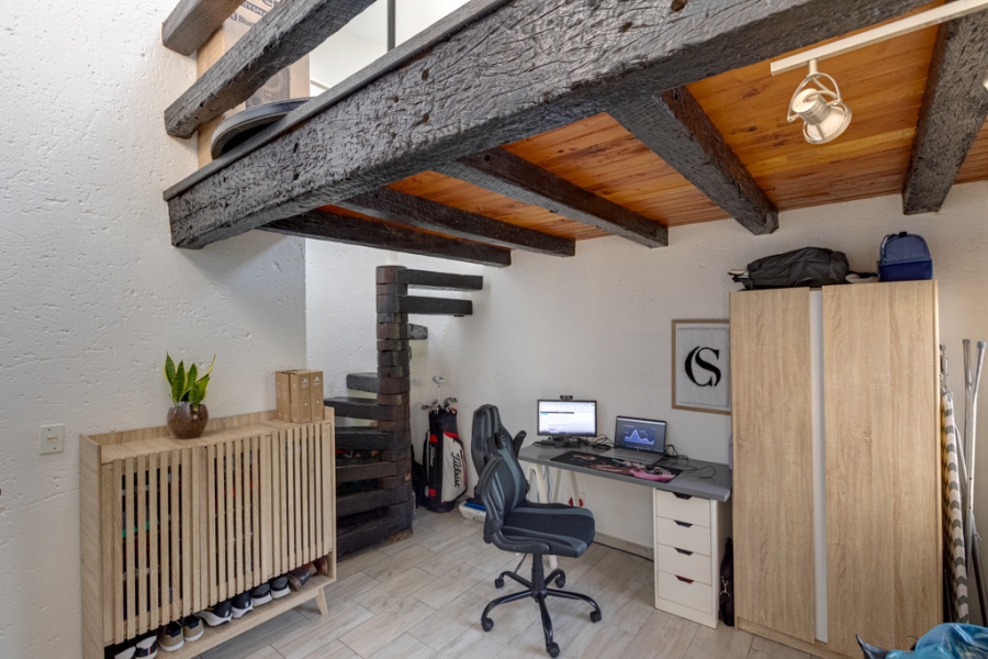 2 Bedroom Property for Sale in North Riding Gauteng