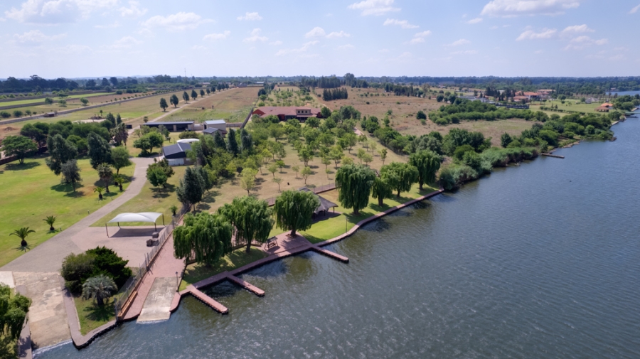 5 Bedroom Property for Sale in Marlbank Gauteng